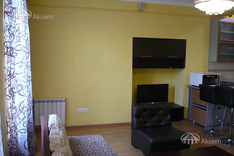 Apartment · 3 rooms · 63 m² · Kentron