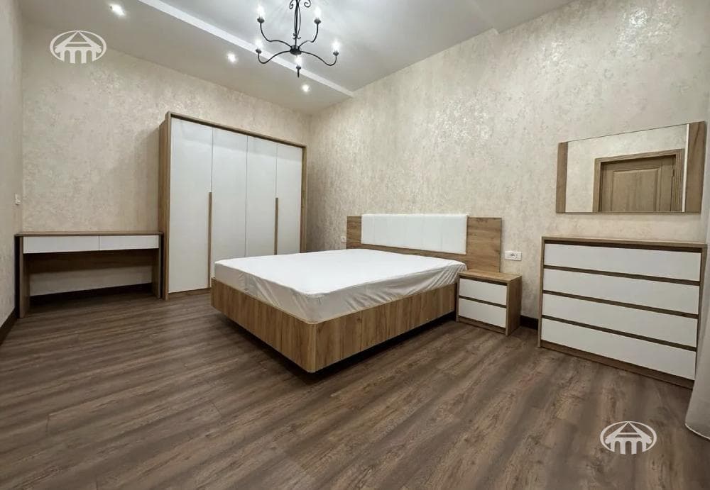 Дом · 3 комн. · 71 м² · Арабкир