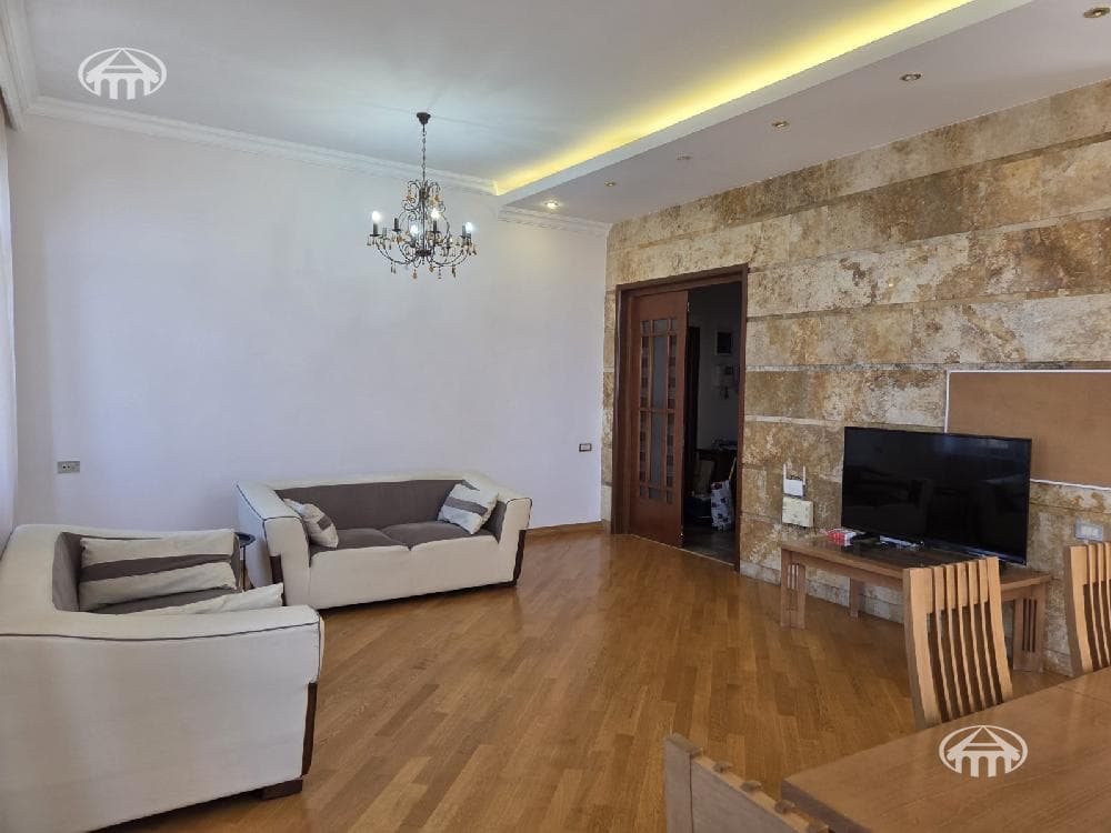 Квартира · 4 комн. · 122 м² · Кентрон