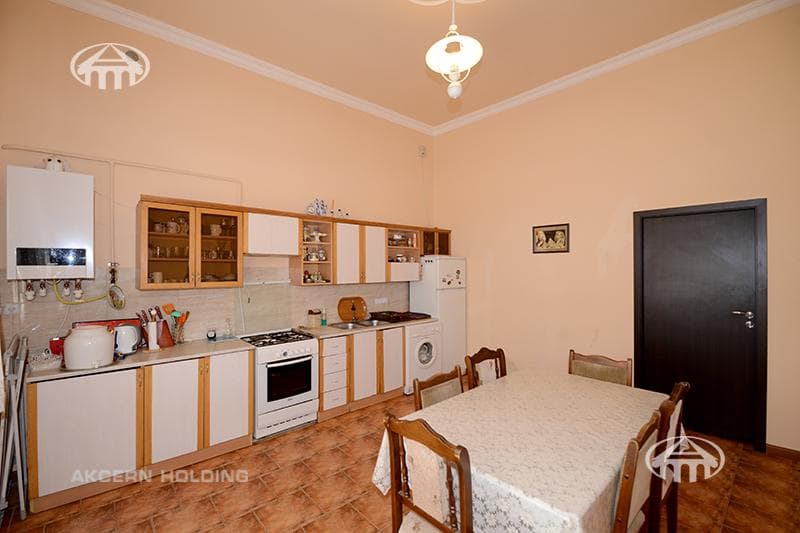 Особняк · 5 комн. · 310 м² · Арташаван