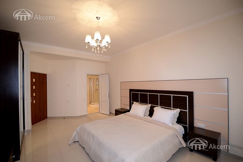 Квартира · 3 комн. · 120 м² · Кентрон