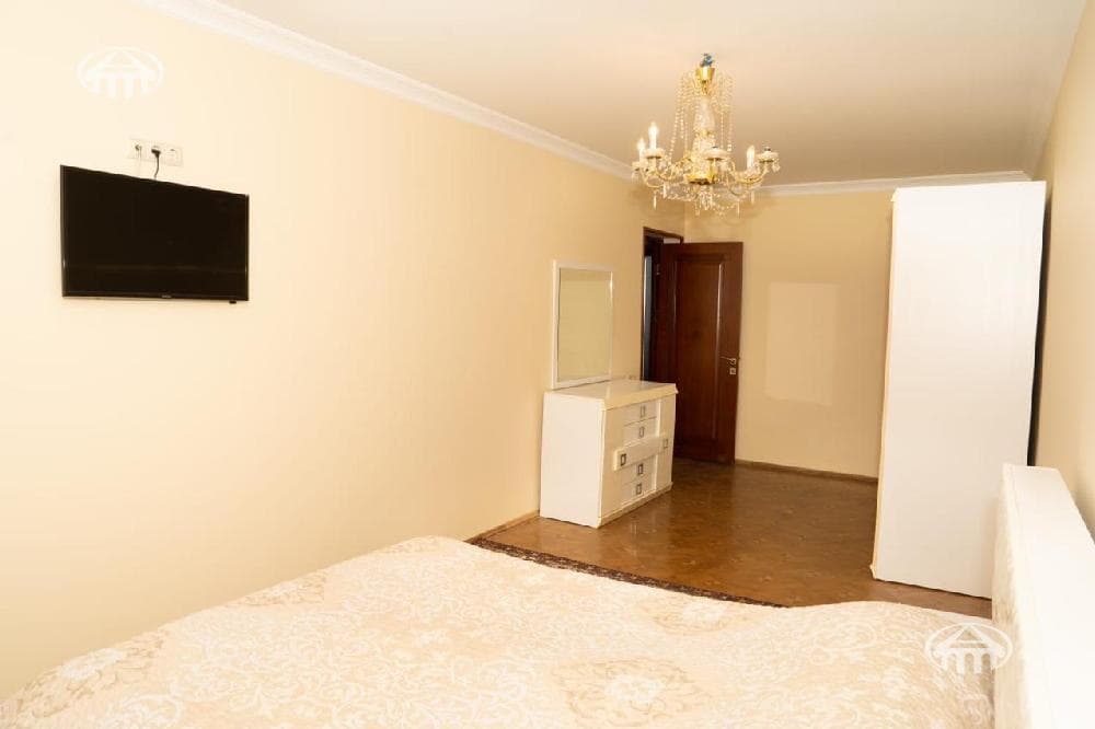 Квартира · 4 комн. · 112 м² · Арабкир