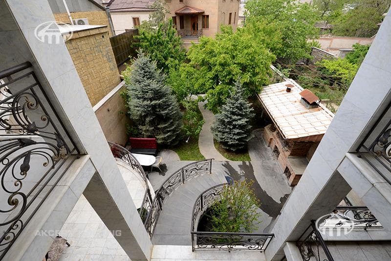 Առանձնատուն · 5 սեն. · 814 մ² · Արաբկիր