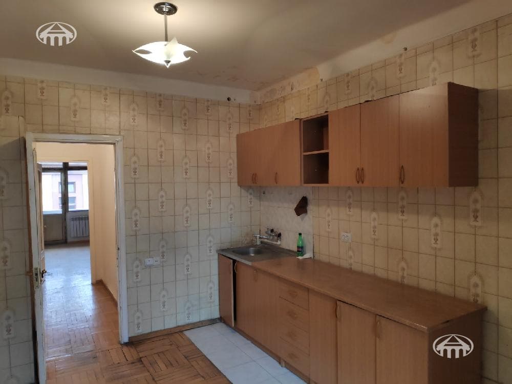 Квартира · 2 комн. · 64 м² · Кентрон