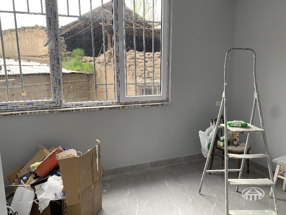 Apartment · 2 rooms · 38 m² · Kentron