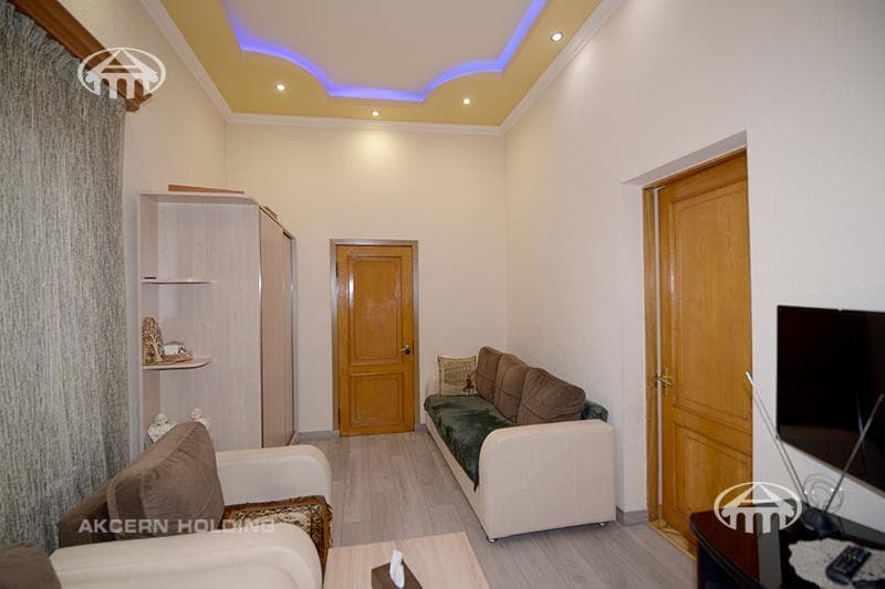 Mansion · 5 rooms · 203 m² · Kentron
