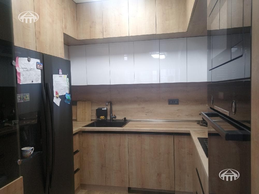 Квартира · 3 комн. · 113 м² · Арабкир