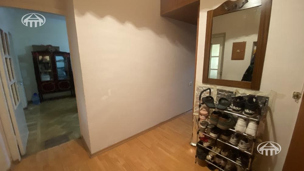 Apartment · 4 rooms · 137 m² · Kentron