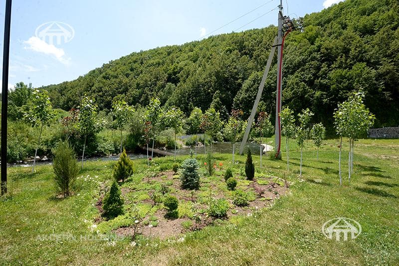 Land · 14,290 m² · v. Artavaz