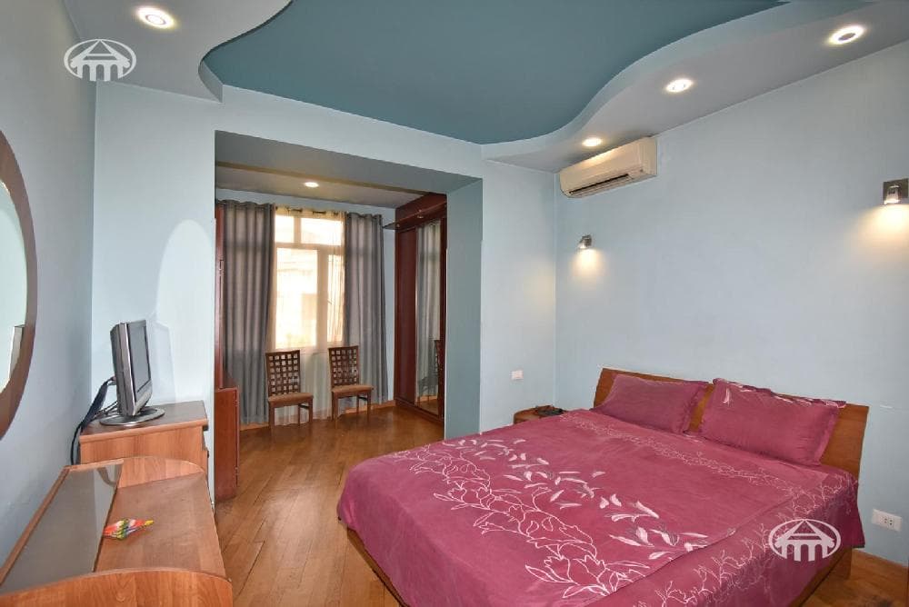 Apartment · 3 rooms · 84 m² · Kentron