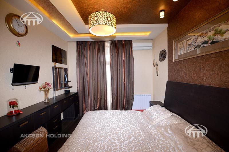 Apartment · 3 rooms · 90 m² · Kentron