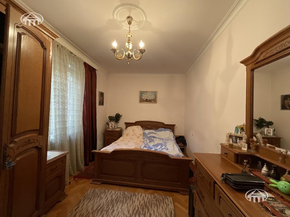 Квартира · 5 комн. · 190 м² · Арабкир