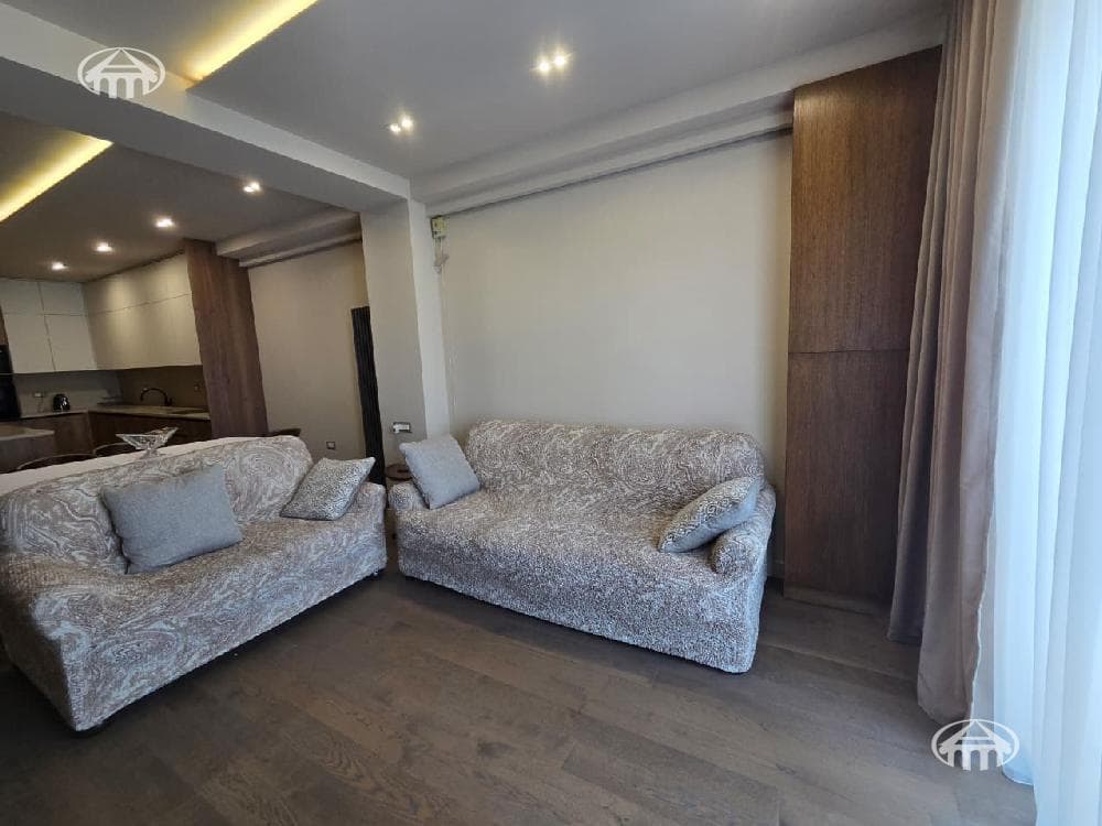 Квартира · 4 комн. · 131 м² · Арабкир