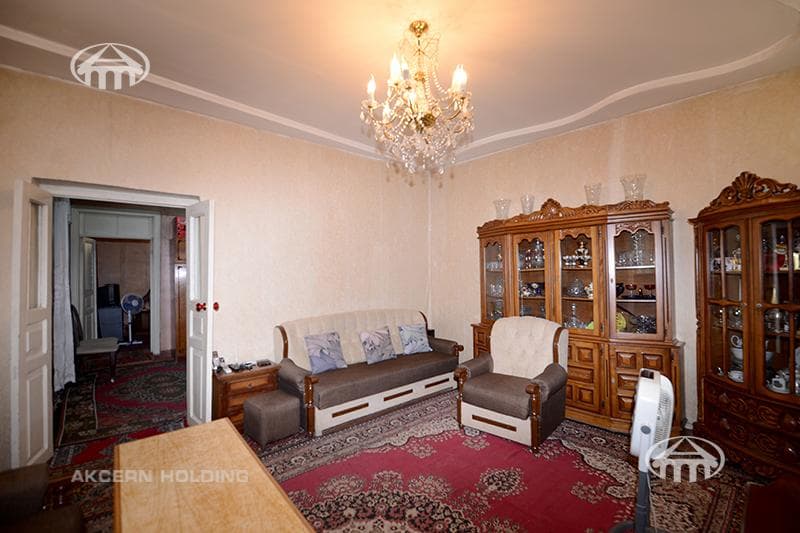 House · 3 rooms · 108 m² · Kentron