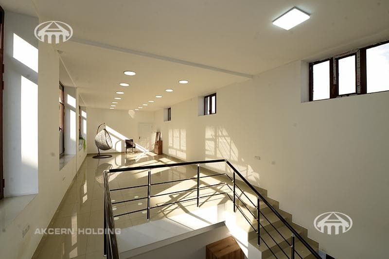 Retail · 203 m² · Nor Nork