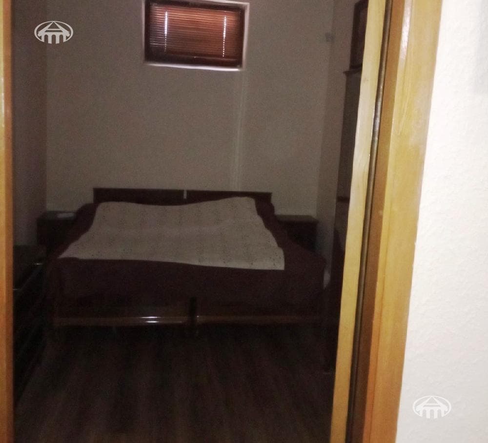 Apartment · 3 rooms · 130 m² · Kentron