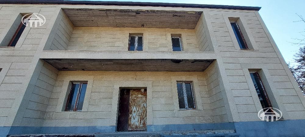Առանձնատուն · 5 սեն. · 788 մ² · Ձորաղբյուր