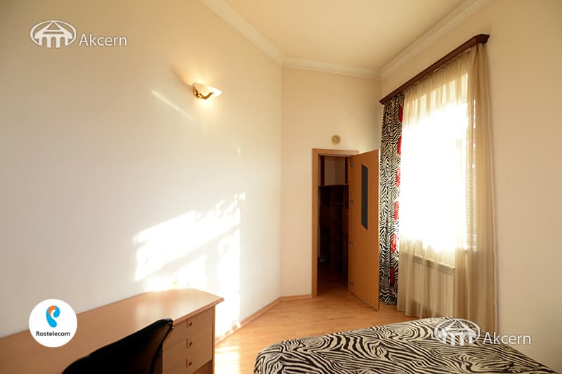 Apartment · 2 rooms · 62 m² · Kentron
