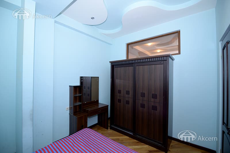 Apartment · 2 rooms · 57 m² · Kentron