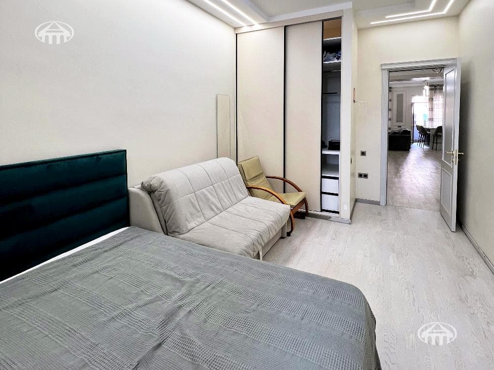 Квартира · 3 комн. · 119 м² · Кентрон