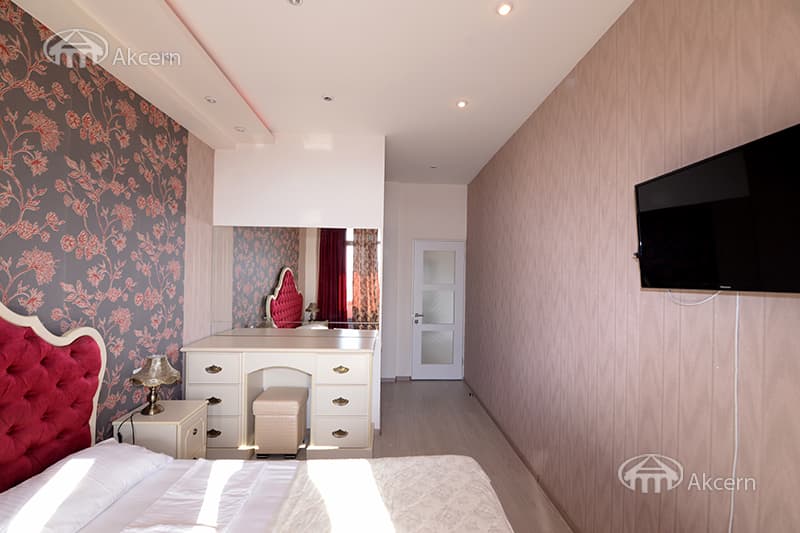 Apartment · 2 rooms · 68 m² · Kentron