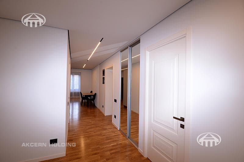 Apartment · 2 rooms · 60 m² · Kentron