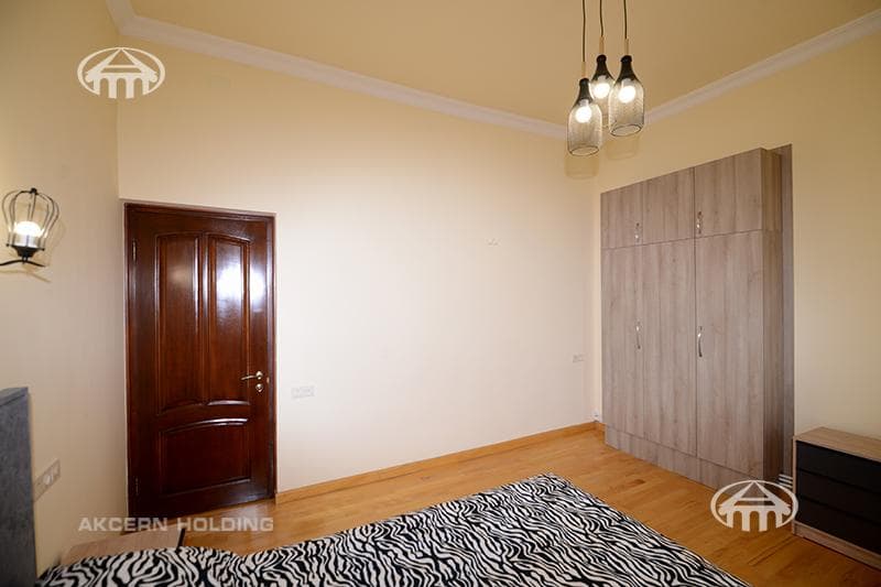 Առանձնատուն · 4 սեն. · 280 մ² · Առինջ