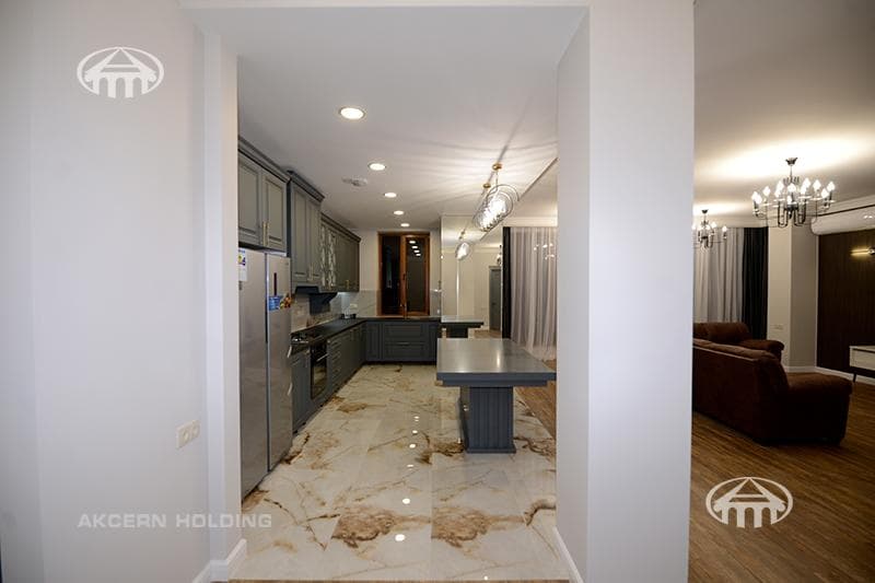 Квартира · 4 комн. · 151 м² · Кентрон
