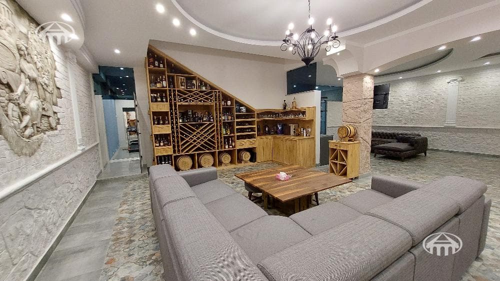 Mansion · 5 rooms · 600 m² · Davtashen