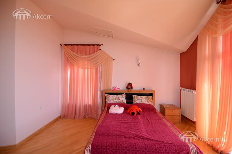 Mansion · 9 rooms · 486 m² · Nork-Marash