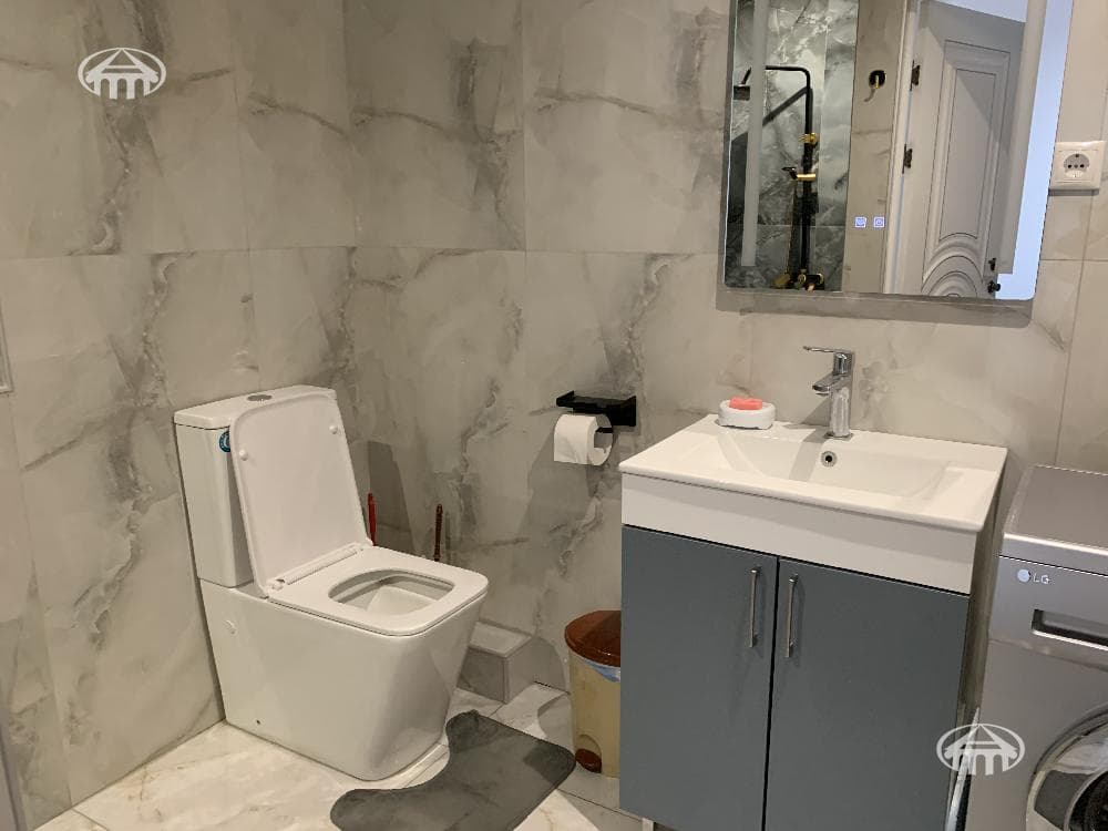 Բնակարան · 5 սեն. · 93 մ² · Էրեբունի