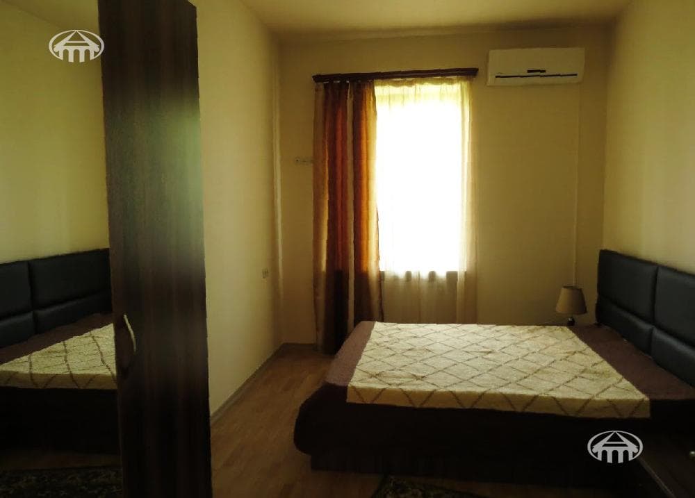 Office · 304 m² · Arabkir
