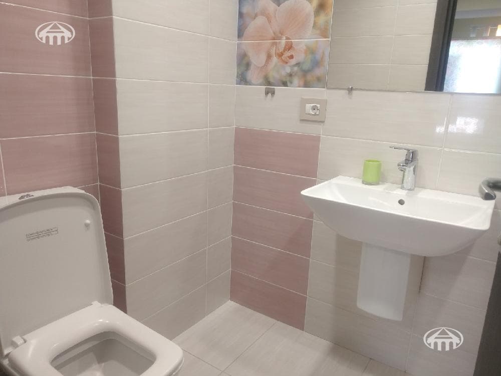 Квартира · 3 комн. · 140 м² · Кентрон