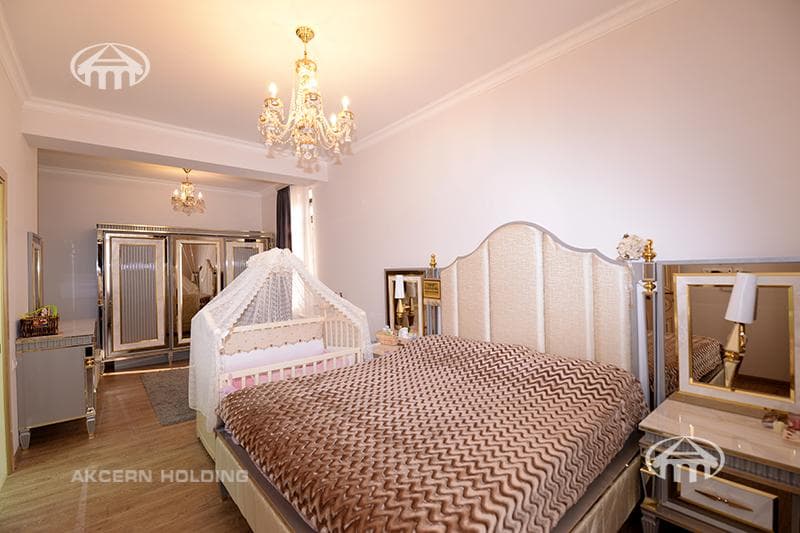Mansion · 5 rooms · 290 m² · Avan