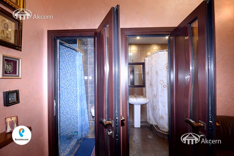 Квартира · 5 комн. · 120 м² · Кентрон