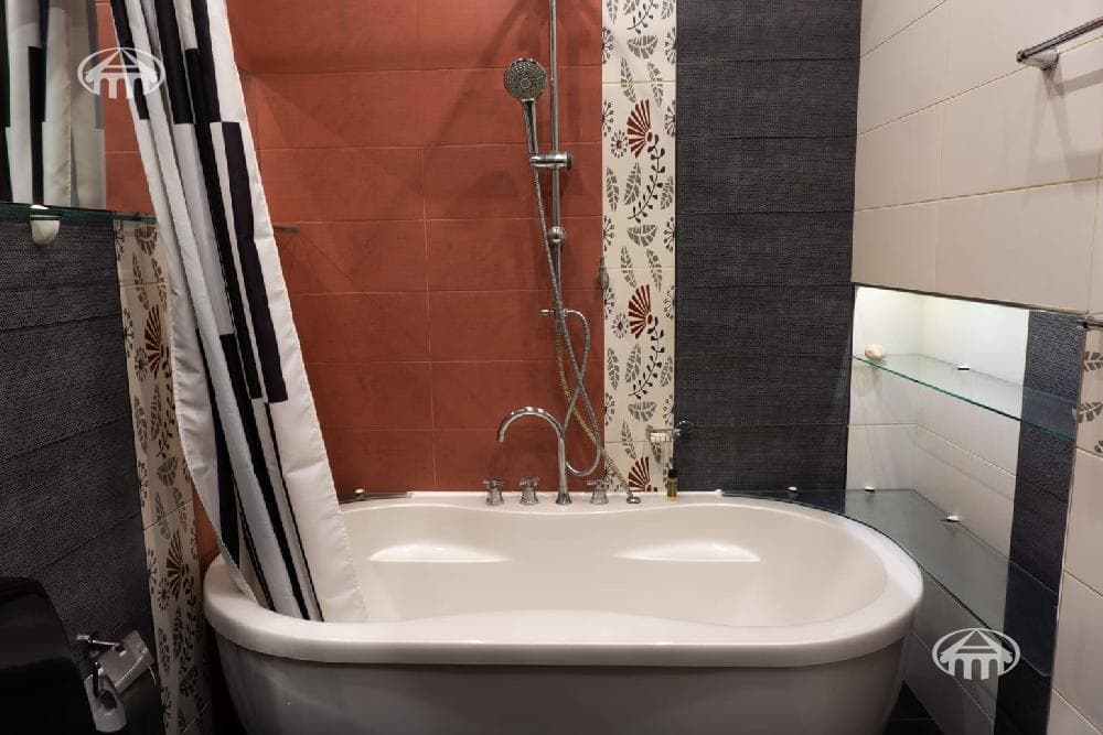 Квартира · 3 комн. · 117 м² · Кентрон