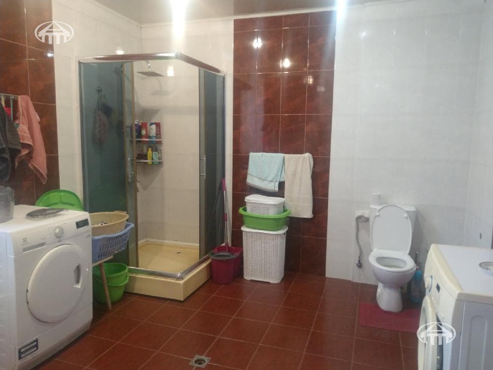 Առանձնատուն · 5 սեն. · 300 մ² · Էրեբունի