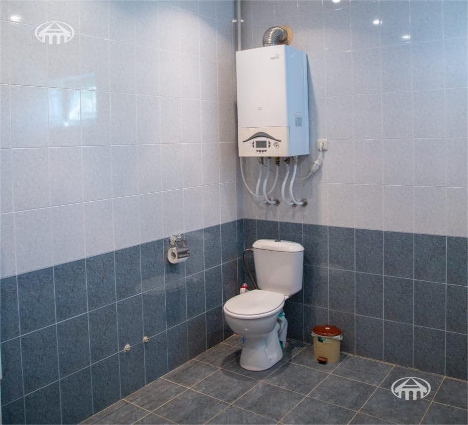 Առանձնատուն · 6 սեն. · 423 մ² · Պտղնի