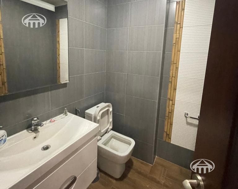Квартира · 4 комн. · 169 м² · Арабкир
