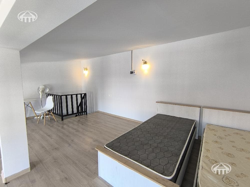 House · 4 rooms · 115 m² · Kentron