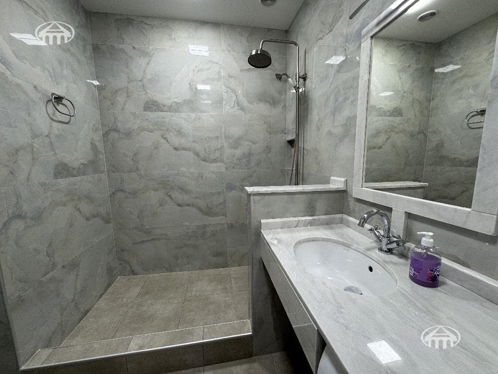 Квартира · 2 комн. · 61 м² · Кентрон