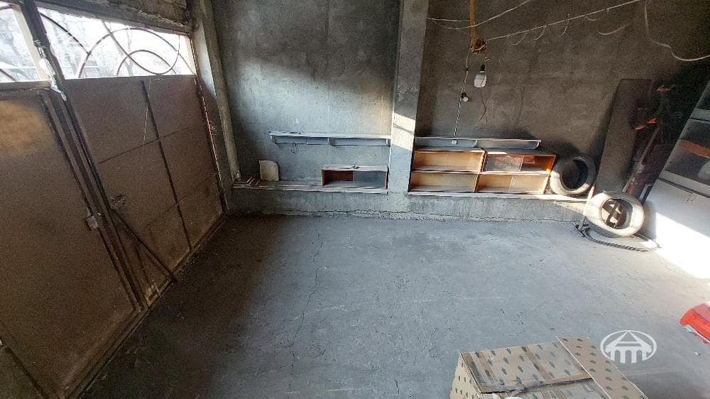 Խանութ · 345 մ² · Քանաքեռ-Զեյթուն