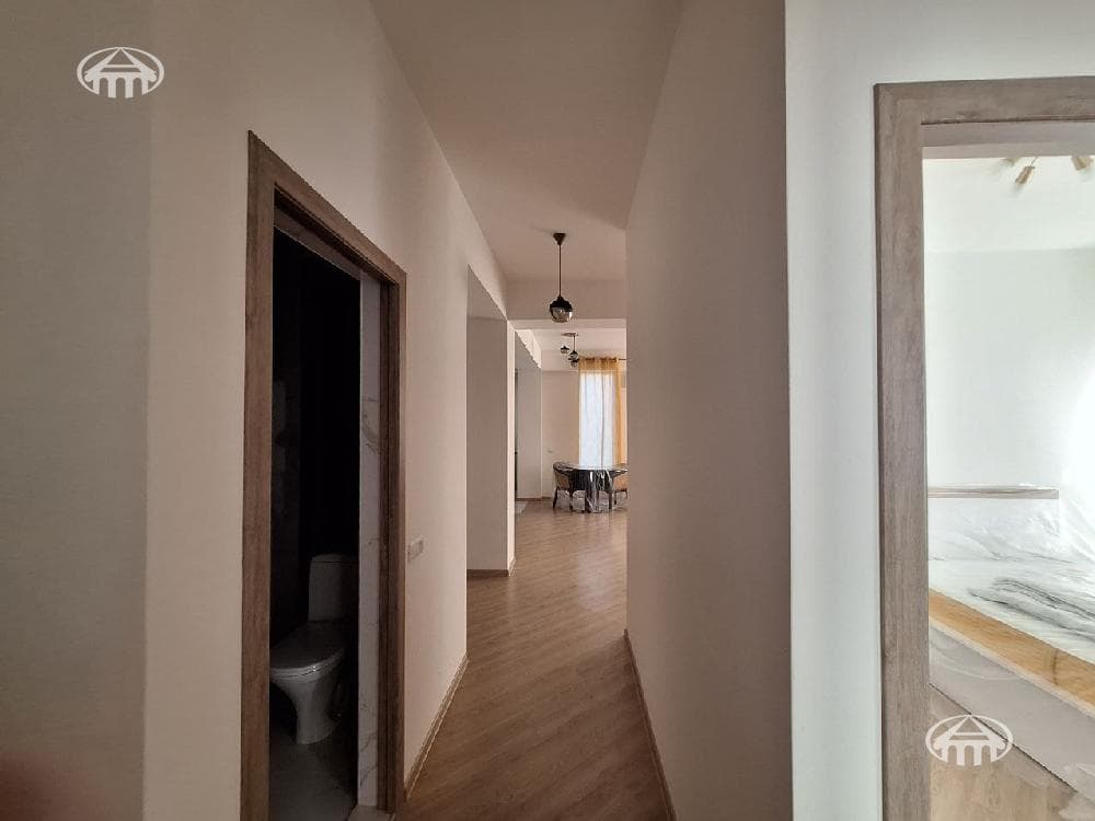 Квартира · 4 комн. · 106 м² · Нор-Норк