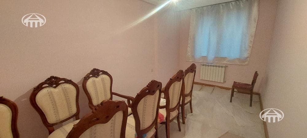 Apartment · 3 rooms · 84 m² · Kentron