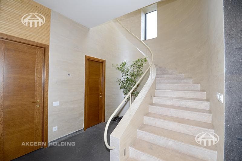 Mansion · 6 rooms · 689 m² · Vahagni