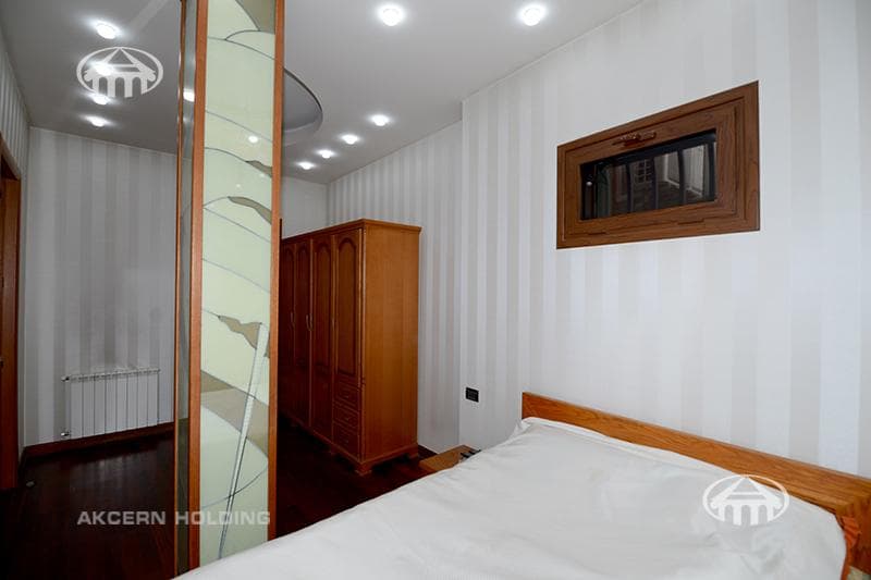 Apartment · 4 rooms · 123 m² · Kentron