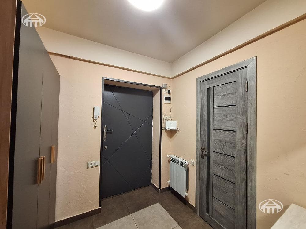 Квартира · 3 комн. · 65 м² · Кентрон