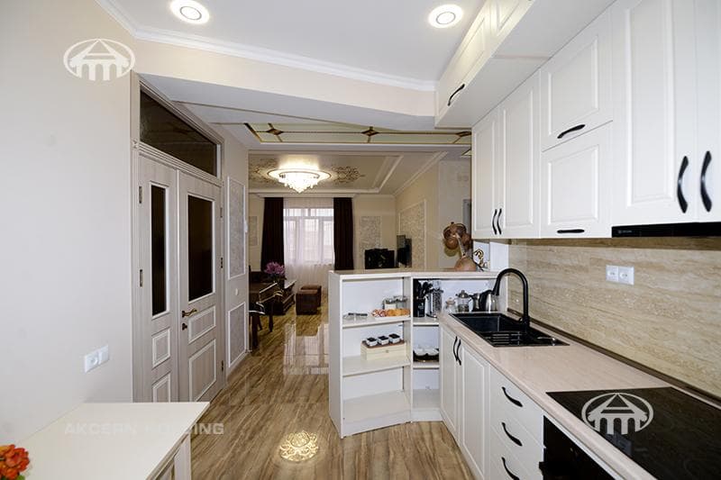 Mansion · 4 rooms · 220 m² · Zovuni