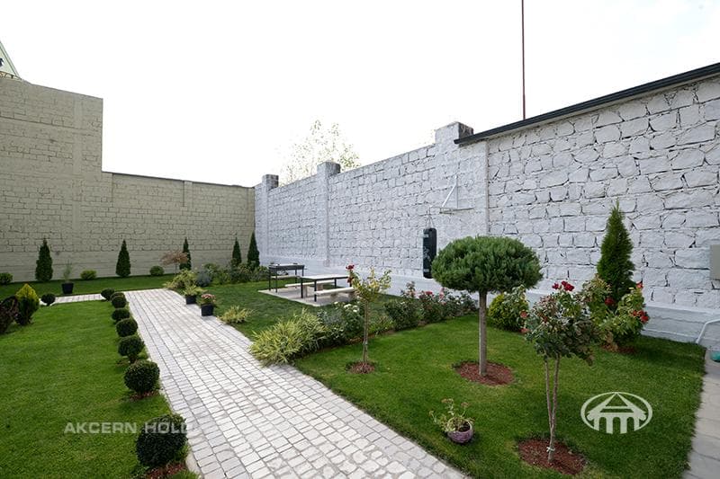 House · 6 rooms · 567 m² · Ajapnyak