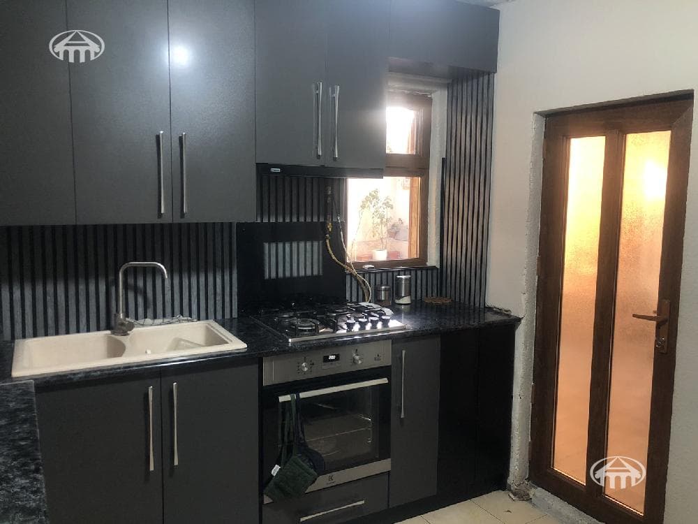 House · 6 rooms · 207 m² · Ajapnyak